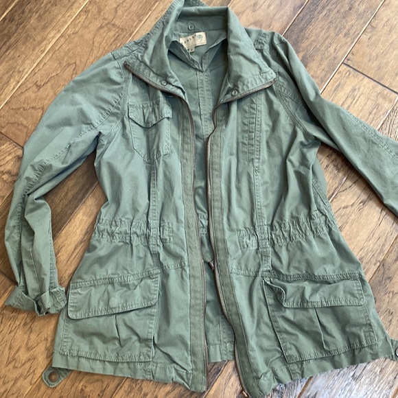 Lightweight cotton jacket - Picture 10 of 11